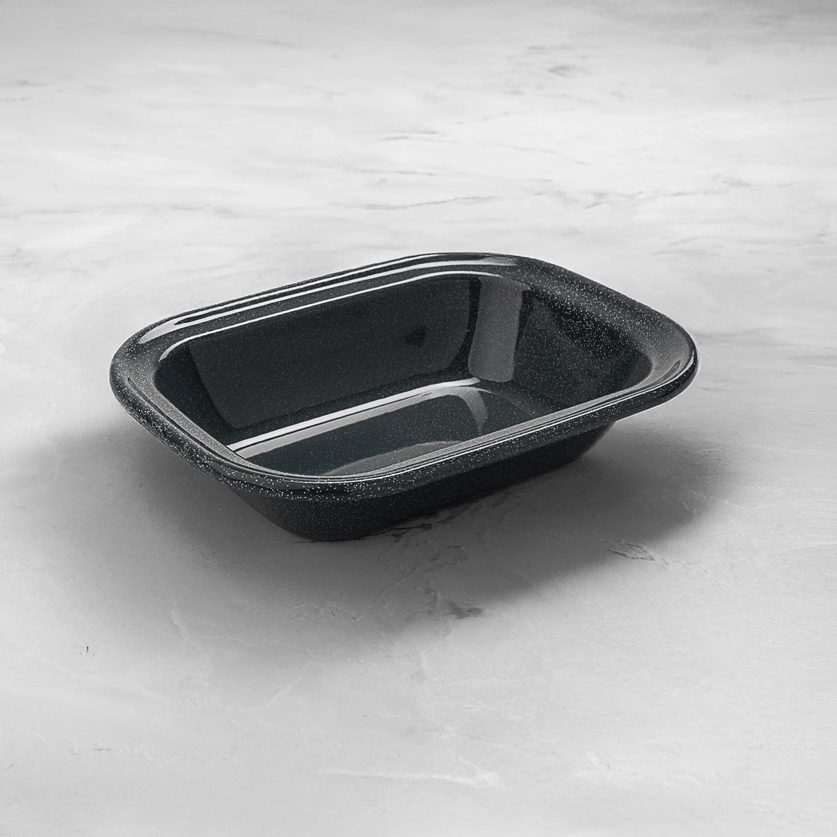 Rectangular grey speckled enamel pie dish, ideal for baking pies, casseroles and oven-baked meals.