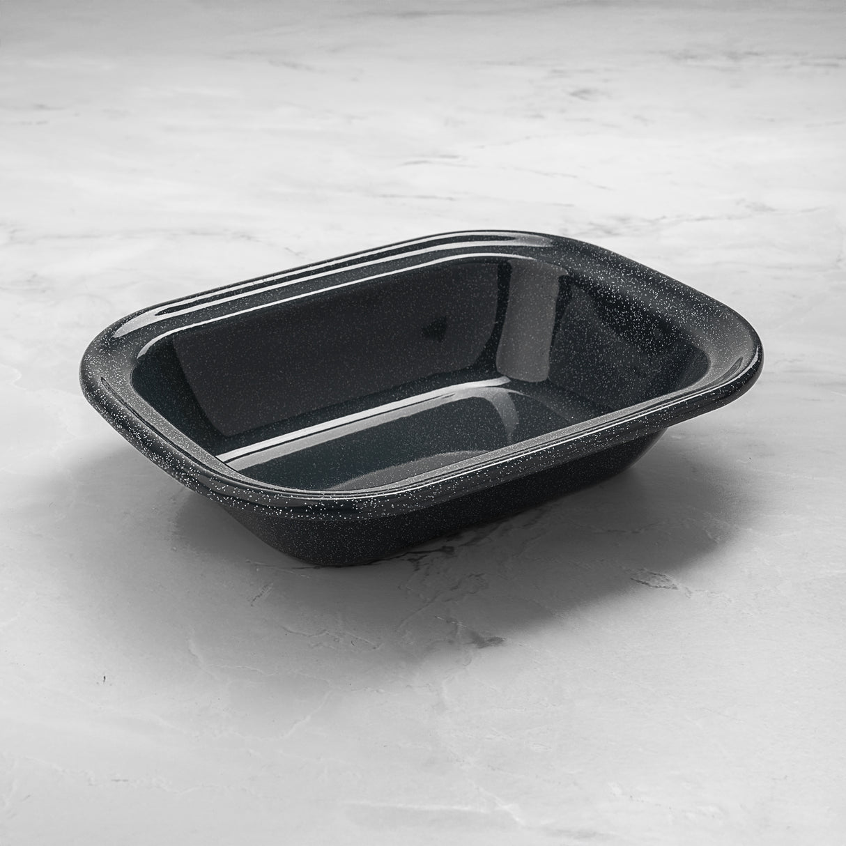 Rectangular grey speckled enamel pie dish, ideal for baking pies, casseroles and oven-baked meals.