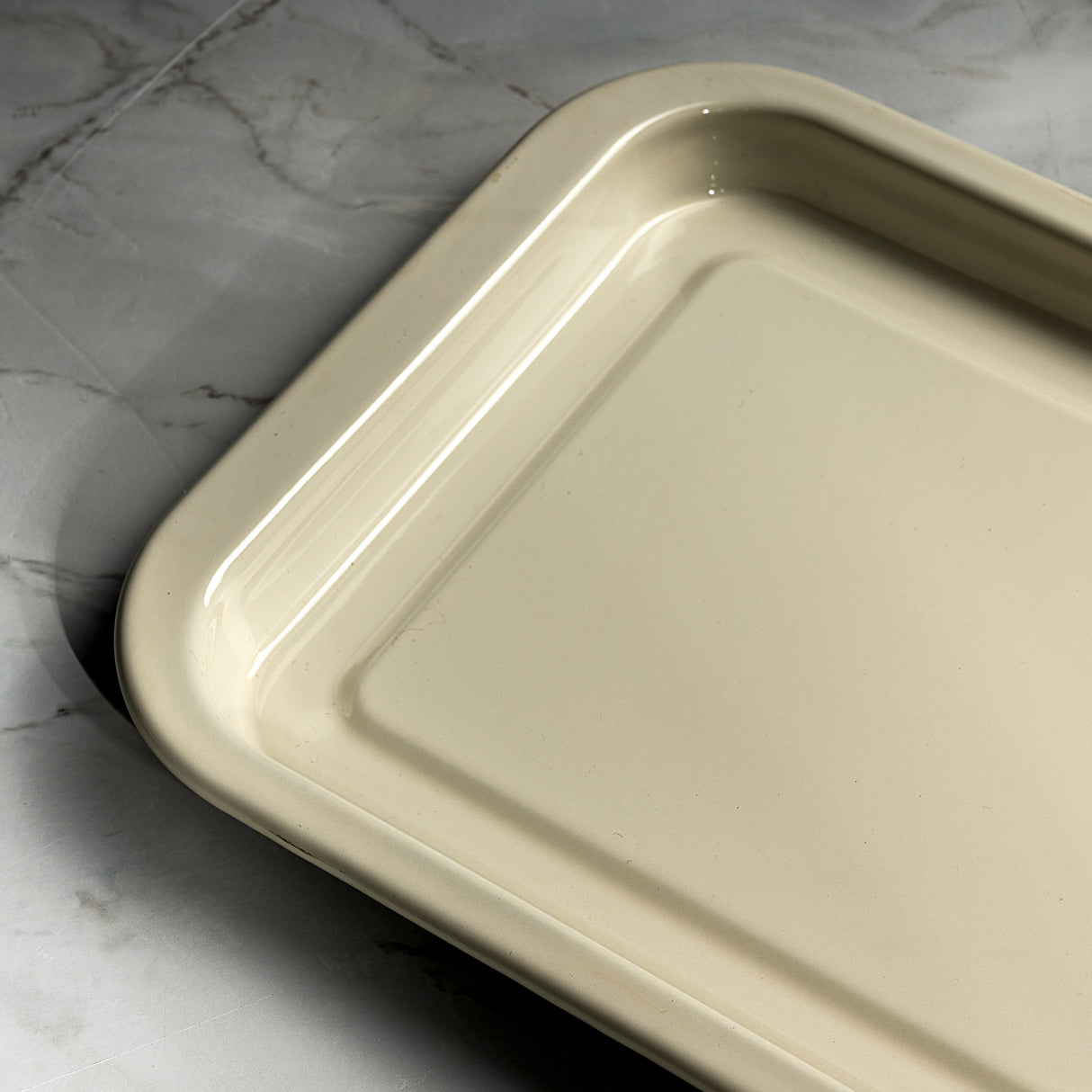J&L 28cm Small Enamel Oven Tray, Sage Green & Cream