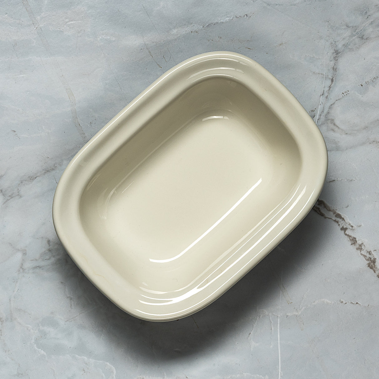 J&L 20cm Small Enamel Pie Dish, Sage Green & Cream