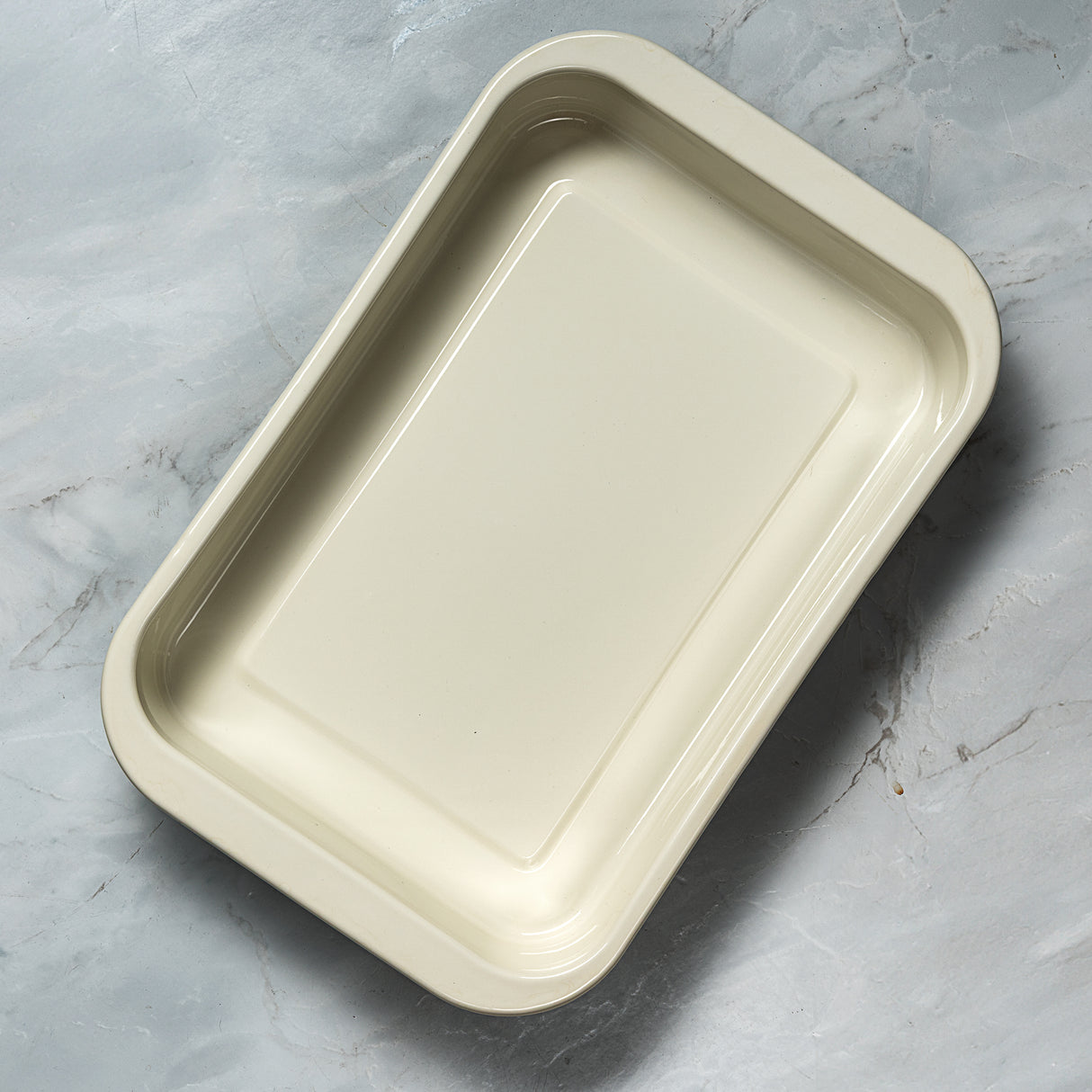 J&L 41cm Large Enamel Roasting Tin, Sage Green & Cream