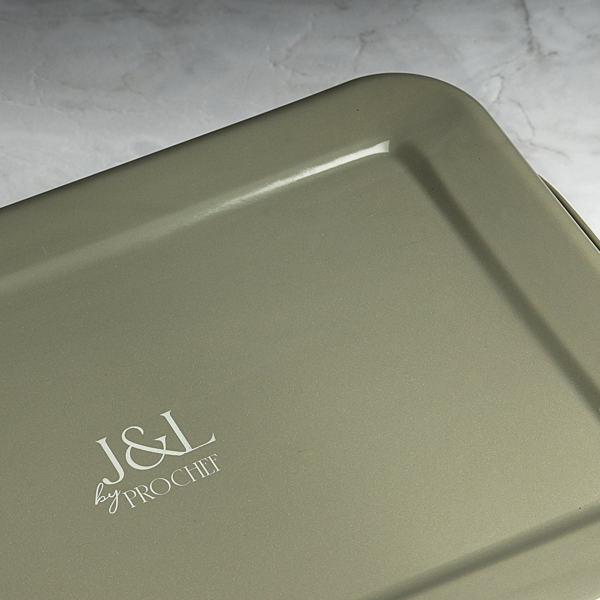 J&L 41cm Large Enamel Roasting Tin, Sage Green & Cream