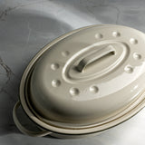 J&L 4L Enamel Oval Roaster with Lid, Sage Green & Cream